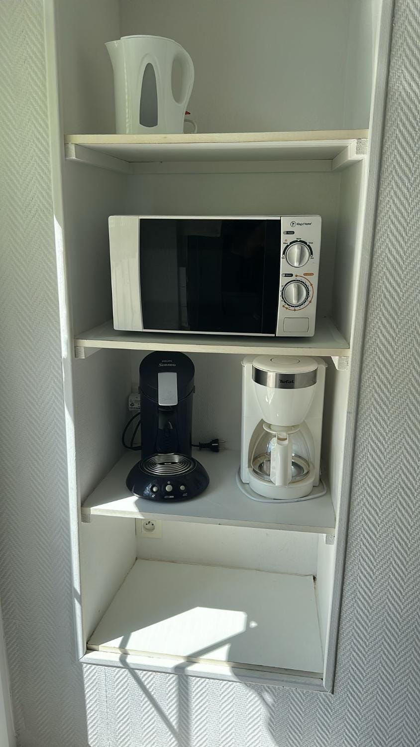 Coffee/tea facilities