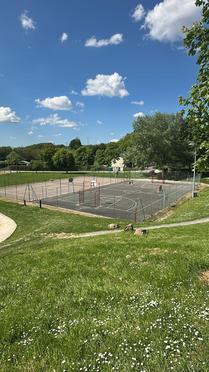 Tennis court