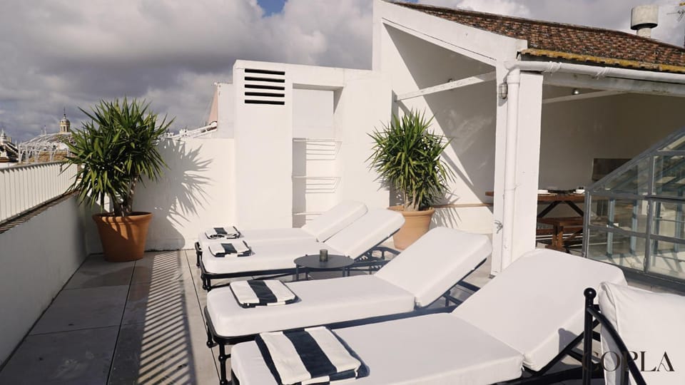 Day, Balcony/Terrace