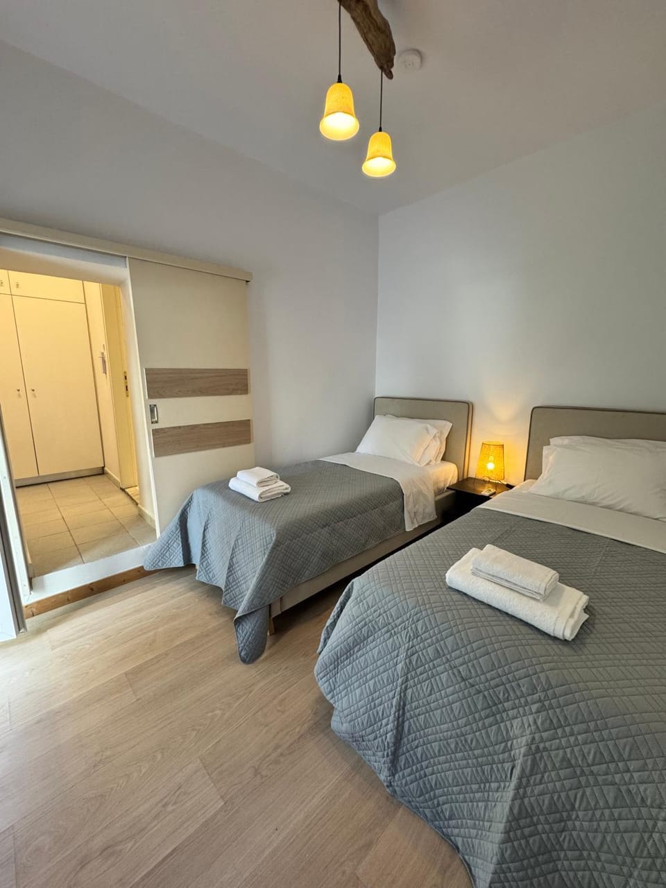 Bed, Photo of the whole room, Bedroom, wardrobe