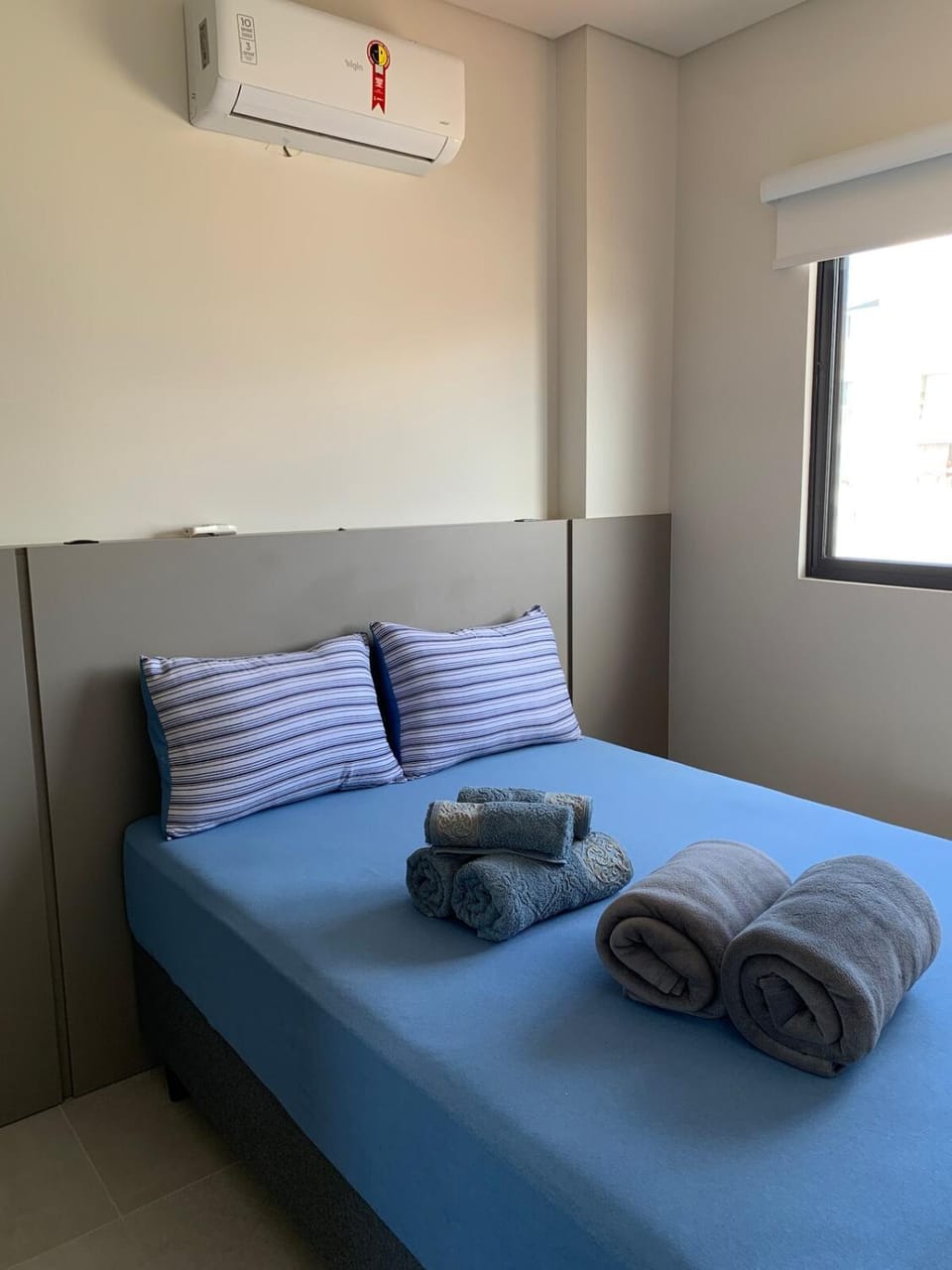 Bed, Photo of the whole room, Bedroom, towels, air conditioner