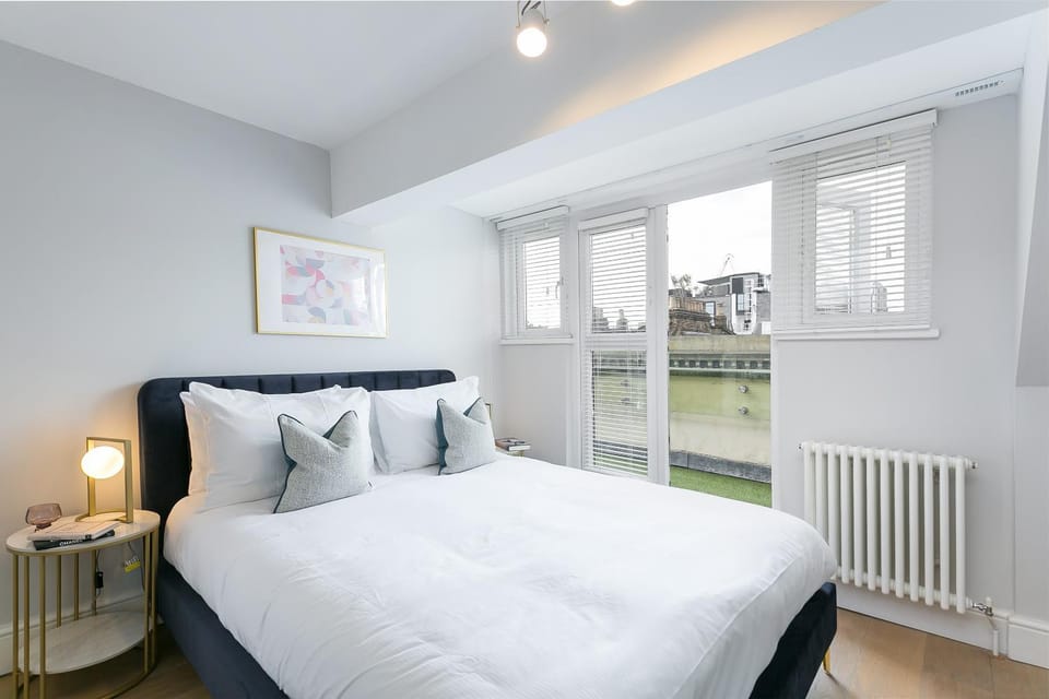 Bed, Photo of the whole room, Bedroom, internet