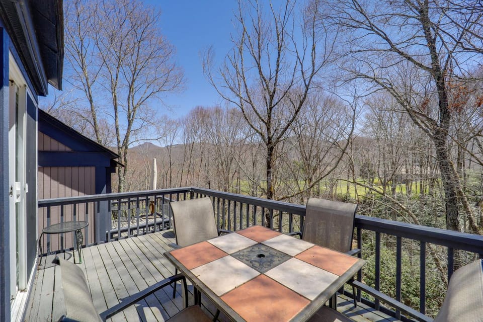 Sugar Mountain Base: Walk to the Slopes! House in Sugar Mountain
