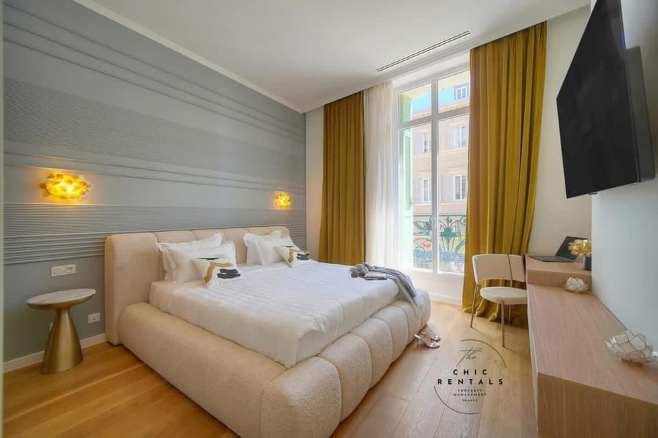 Tiffany Luxury 4BDR and 4Bath next to Palais Apartment in Cannes