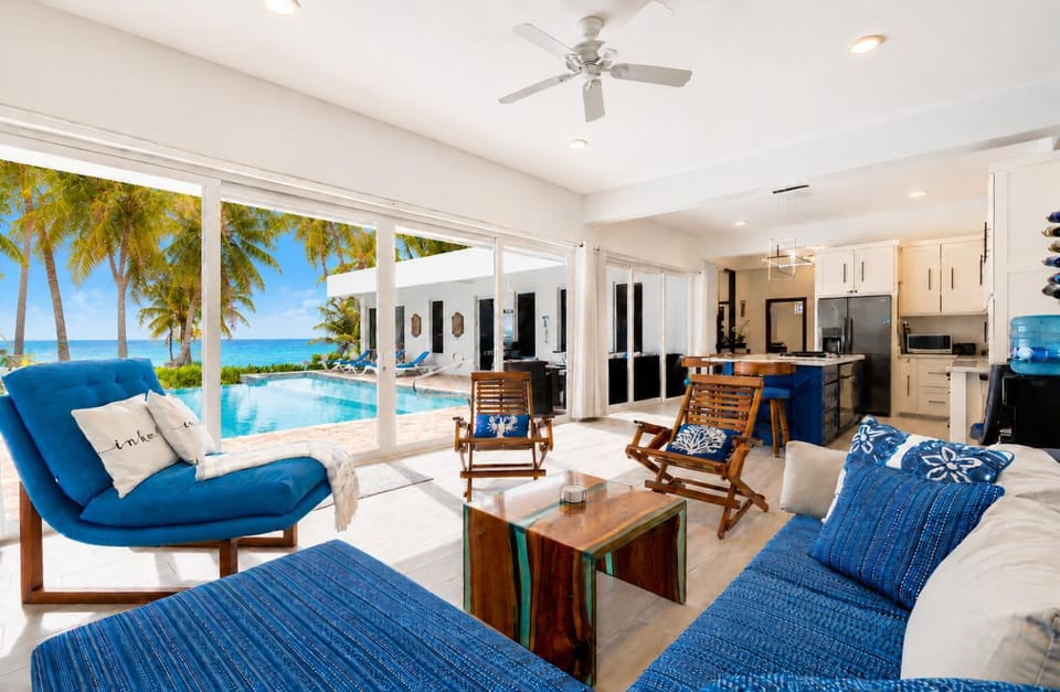 Casa Aura Maria Private CasitaBeachfront Villa Villa in Corozal District