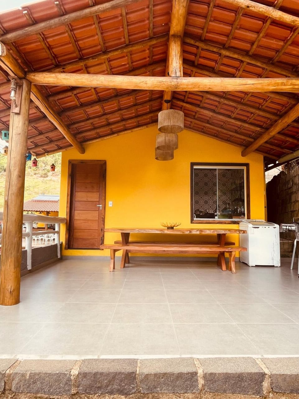 Sítio Casa Gialla House in State of Espírito Santo, Brazil