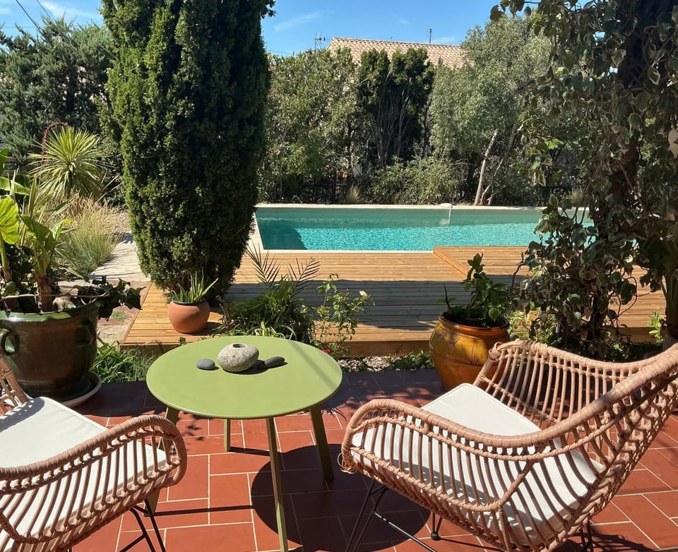 Le Doul Jolie villa au calme climatisée grande piscine jardin House in Narbonne