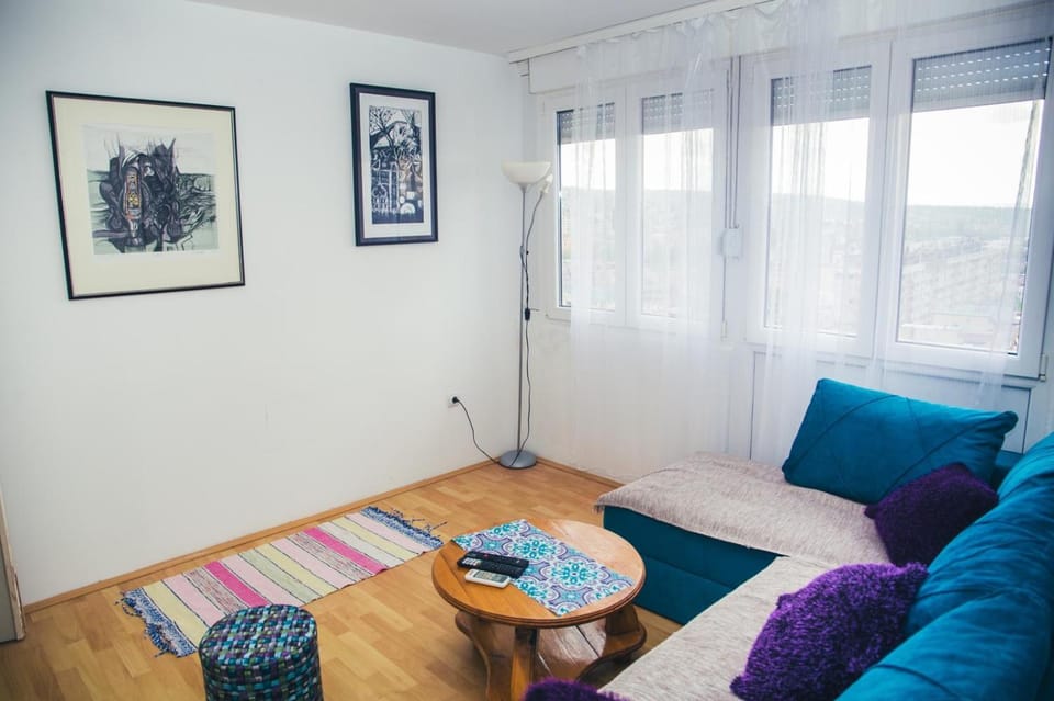 Bed, Living room, Seating area