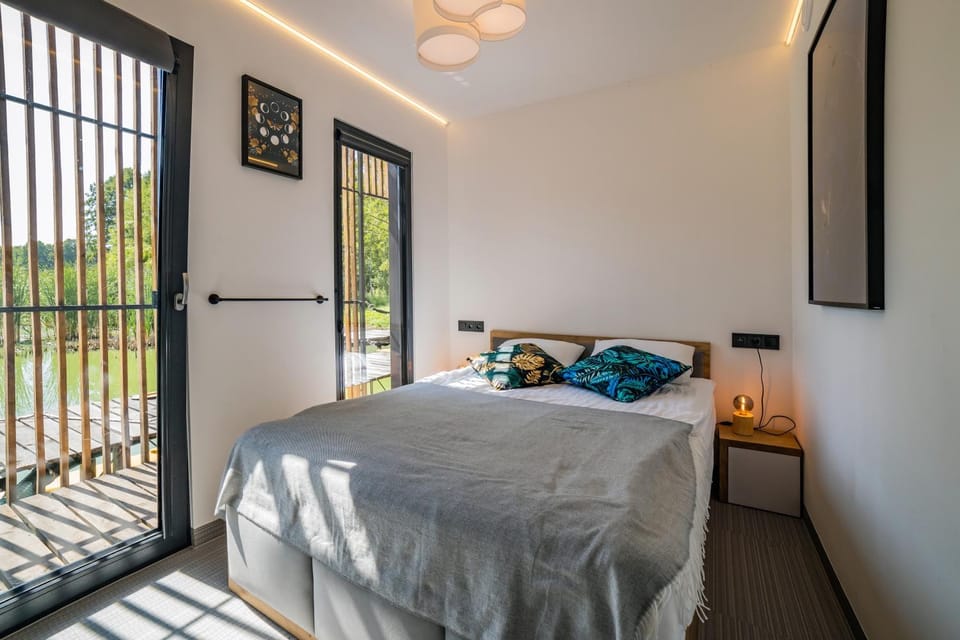 Bed, View (from property/room), Balcony/Terrace, Photo of the whole room, Bedroom, Family