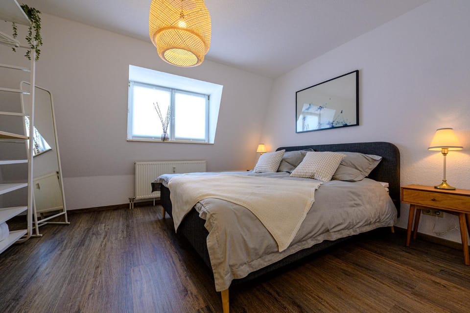 Bed, Bedroom, wardrobe