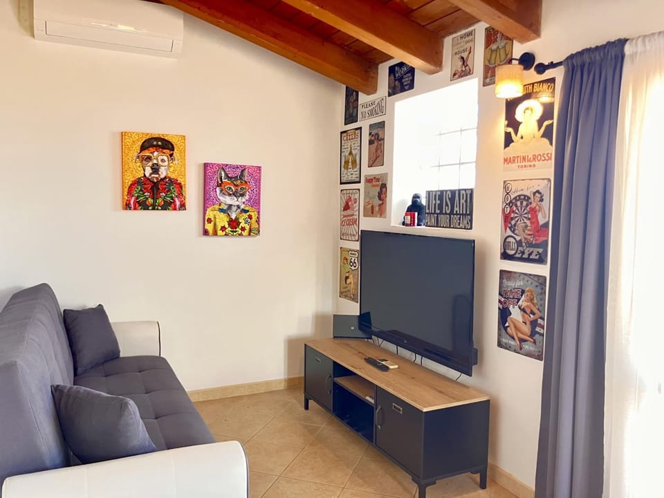 TV and multimedia, Living room