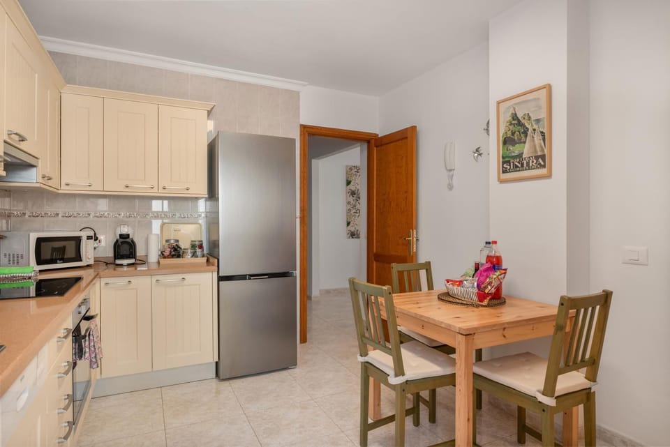Property building, Kitchen or kitchenette, Living room