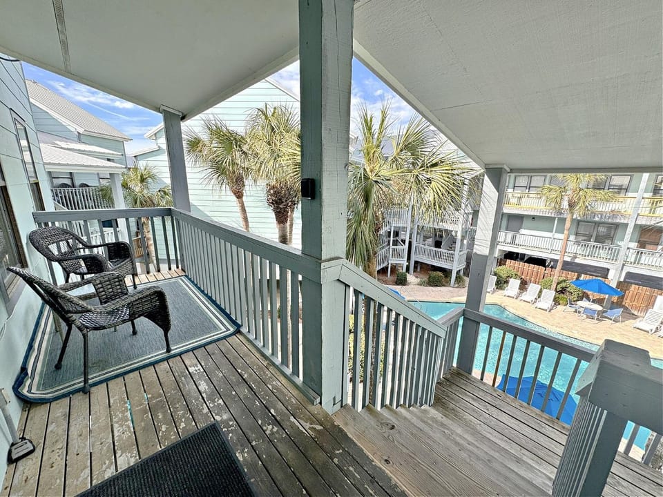 Day, View (from property/room), Balcony/Terrace, Pool view, Swimming pool, sunbed