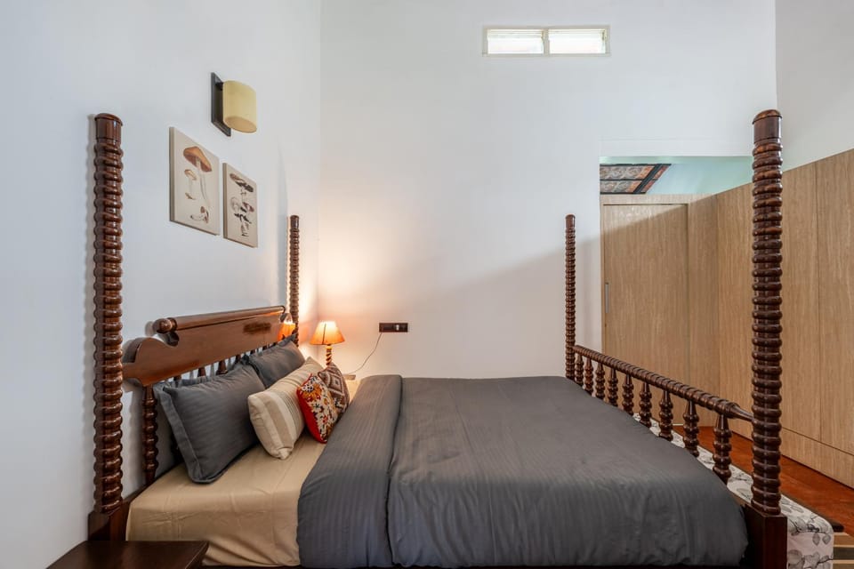 Bed, Photo of the whole room, Bedroom, wardrobe