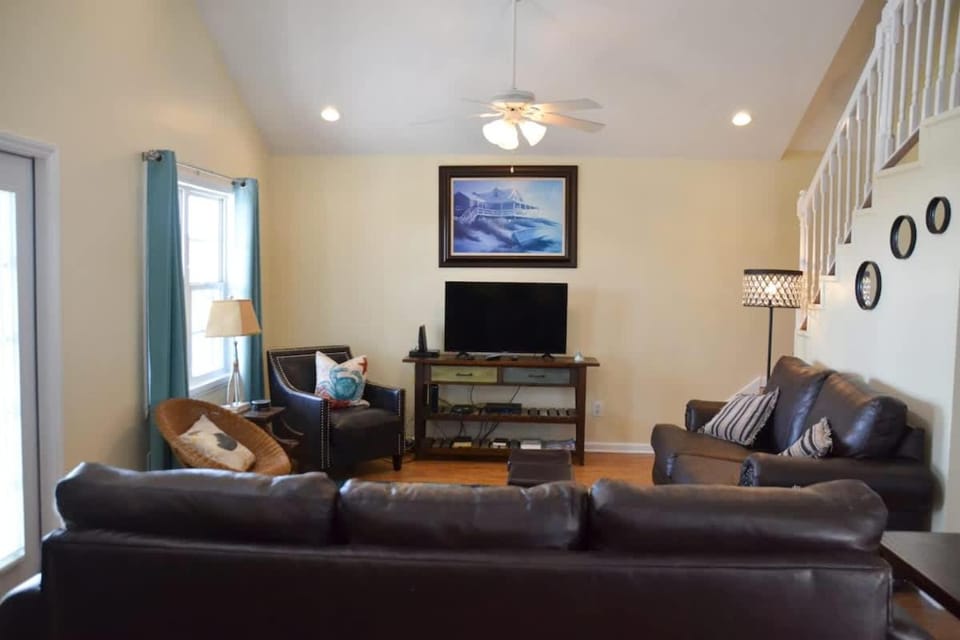 3BR Loft Cozy House Fishing Boating Views House in North Carolina