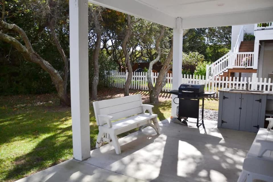 4BR Spacious Home Beach Access Free Parking House in Atlantic Beach
