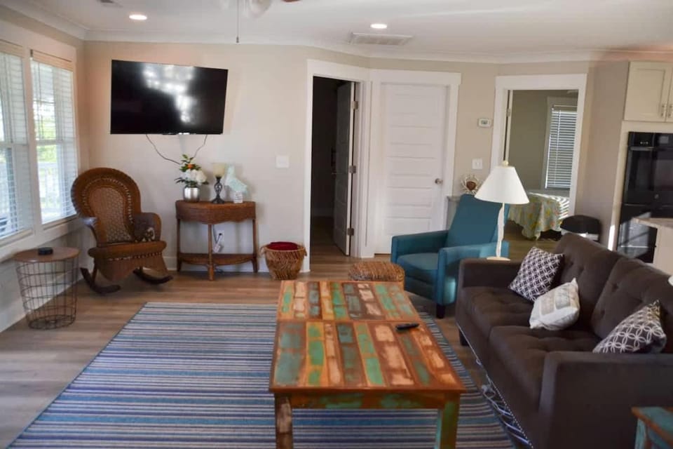 4BR Soundfront cottage Private Dock Fishing House in North Carolina