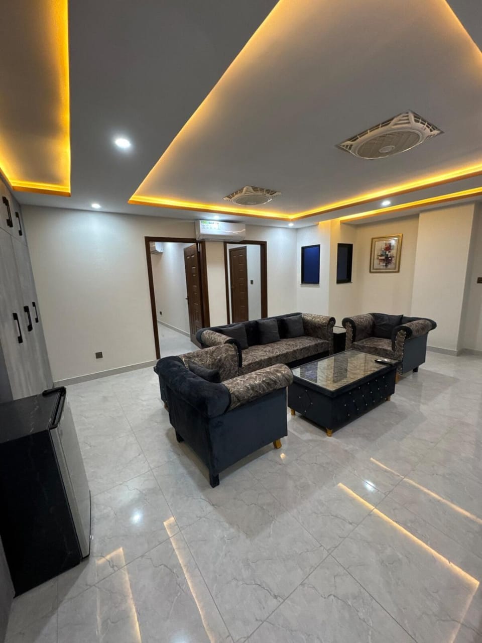 2 bed Lavish Apartment Apartment in Pakistan