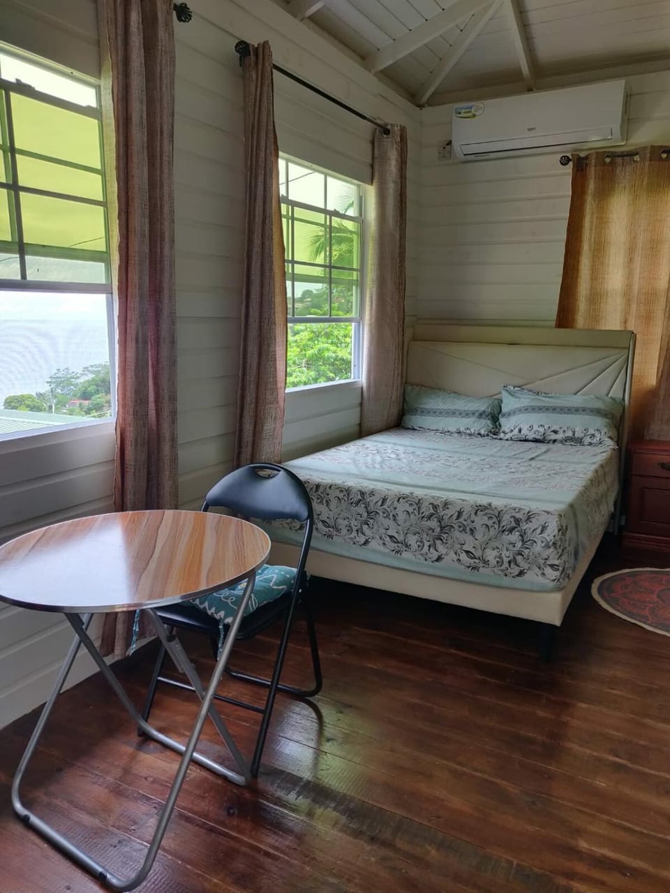 Dream Cabin Studio Apartment Cabin in Saint George