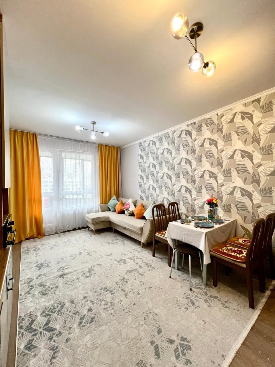 Уютная двухкомнатная евро трешка на Туране Apartment in Kazakhstan