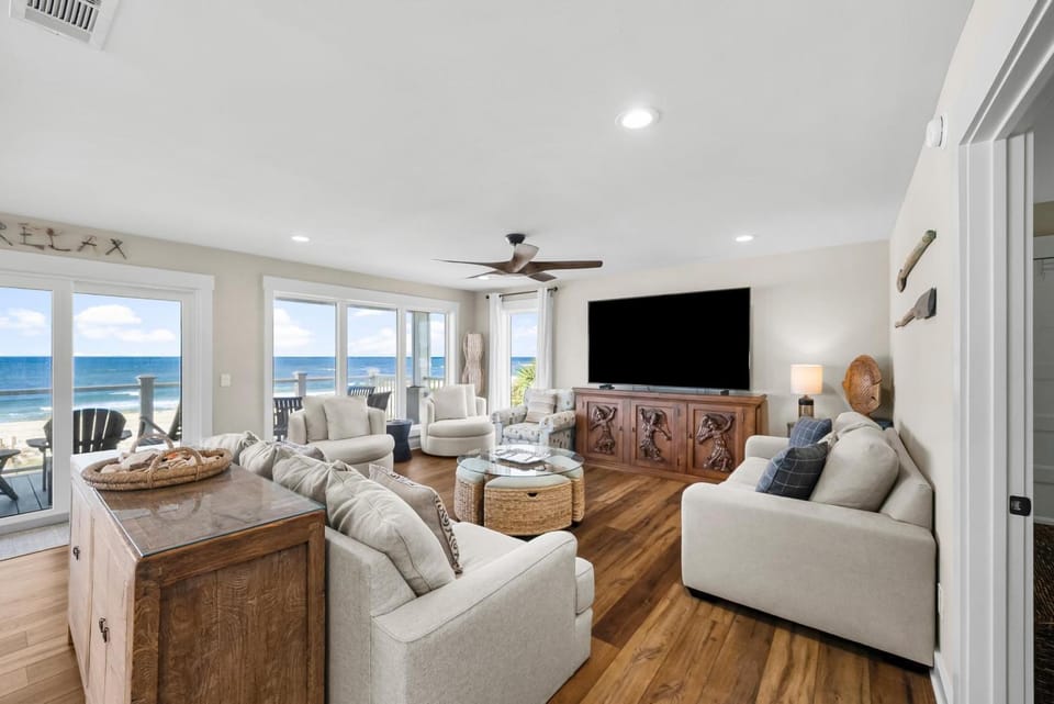 TV and multimedia, View (from property/room), Balcony/Terrace, Living room, Seating area, Sea view