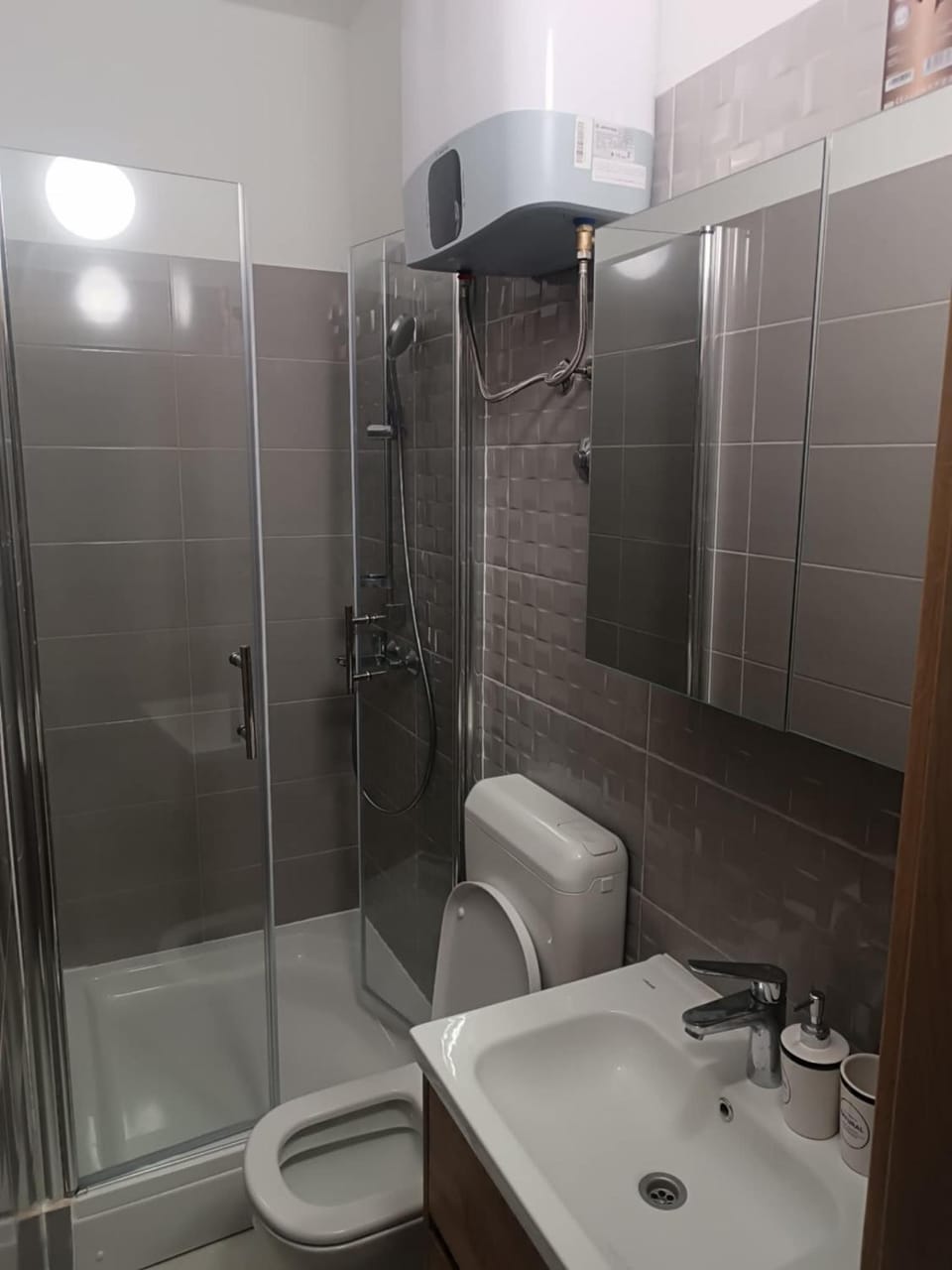 Shower, Toilet, Bathroom