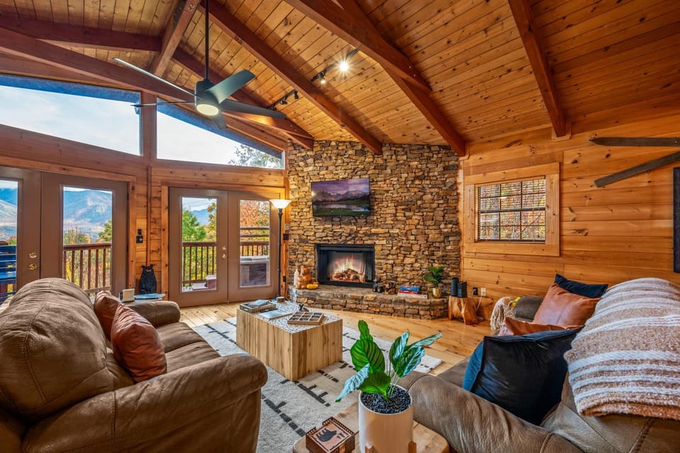 Living room, fireplace