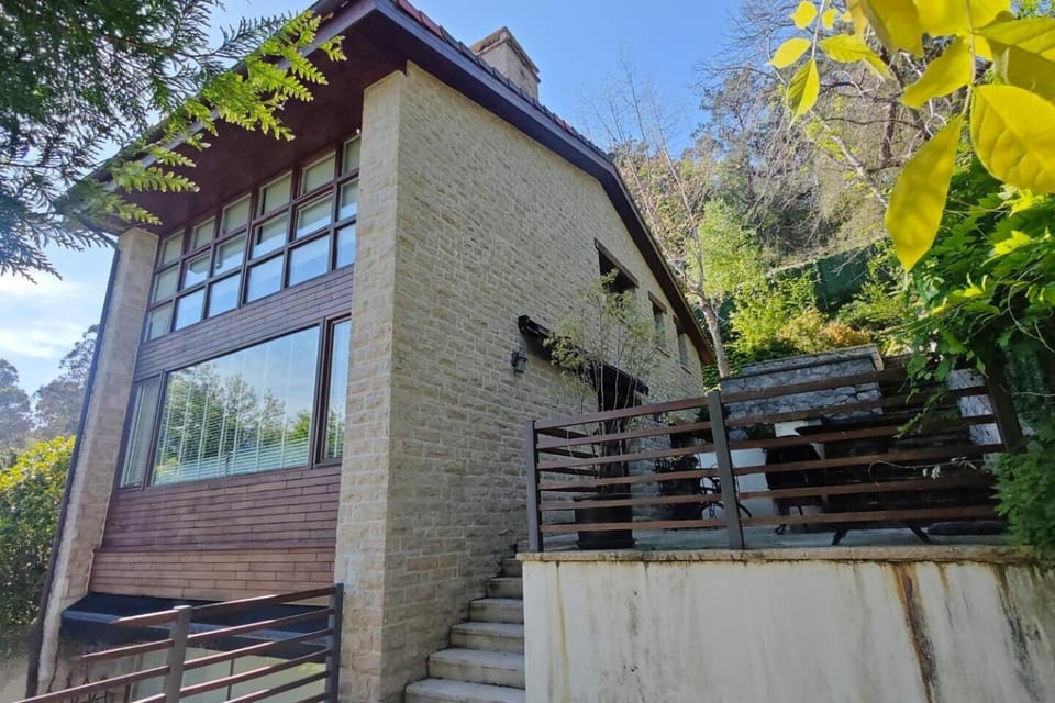 Casa Carle Andrín House in Asturias