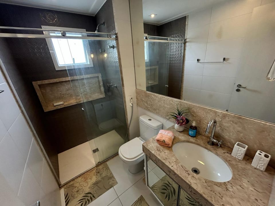 Luxury apartment with views of river and Amazon rainforest Apartment in Belém