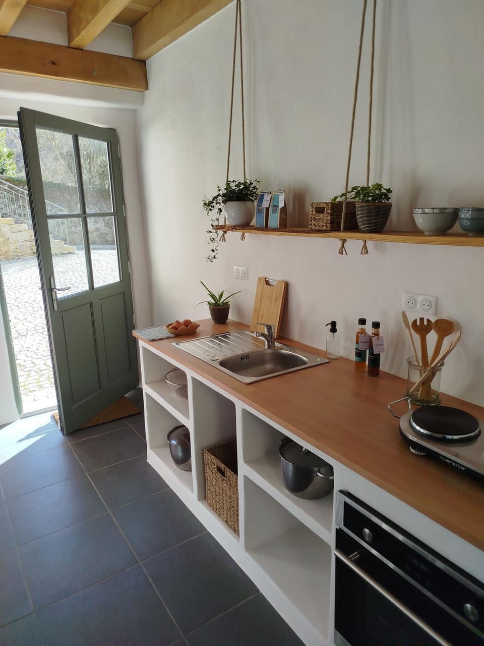 Kitchen or kitchenette, stove