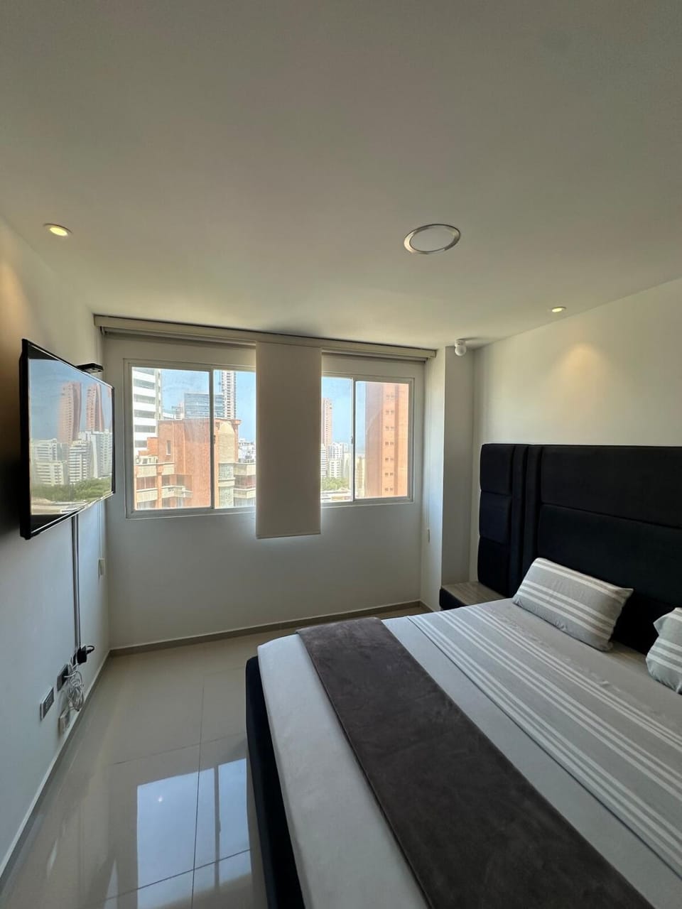Bed, TV and multimedia, Kitchen or kitchenette