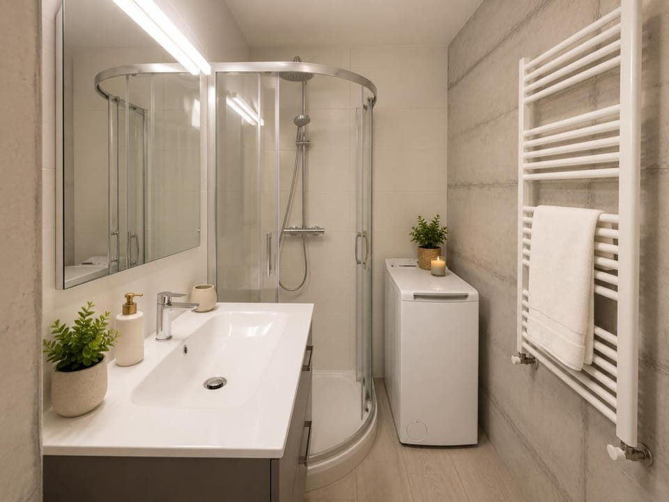 Shower, Bathroom, towels