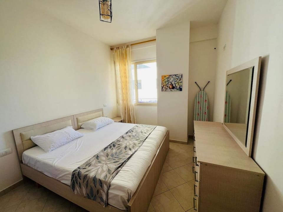 Bitter Apartment in Vlorë