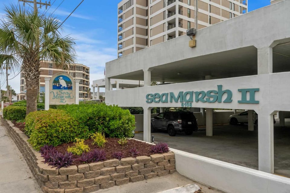 Sea Marsh II Unit 603 - Oceanfront House in North Myrtle Beach