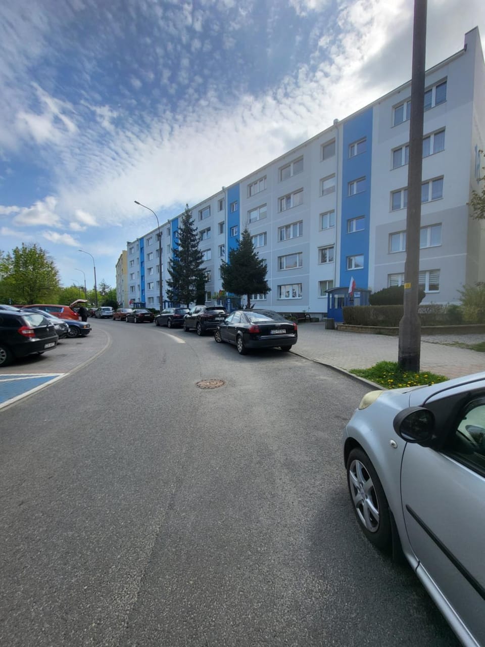 Property building, Neighbourhood, Street view, Parking