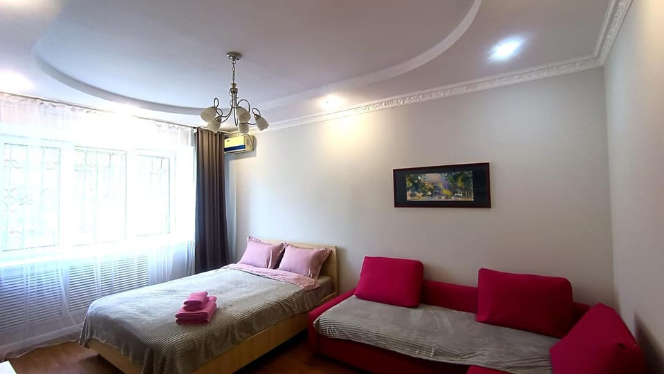 Bed, Living room, Photo of the whole room, Bedroom