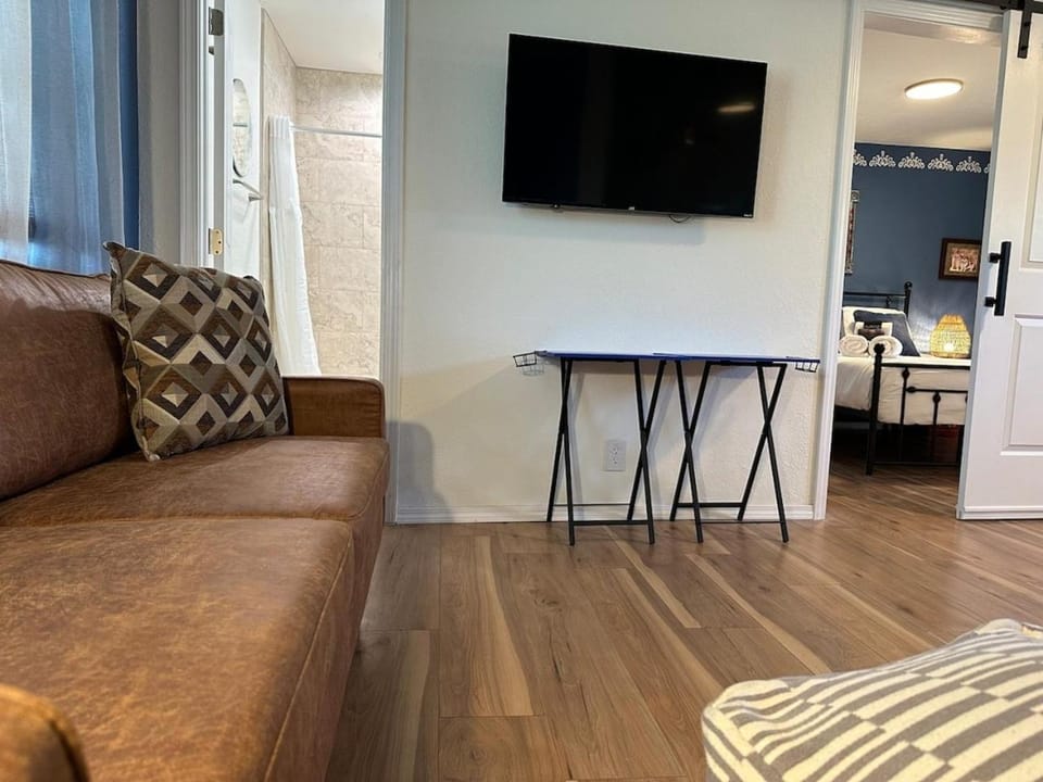 1 bedroom apartment wBalcony Apartment in Albuquerque