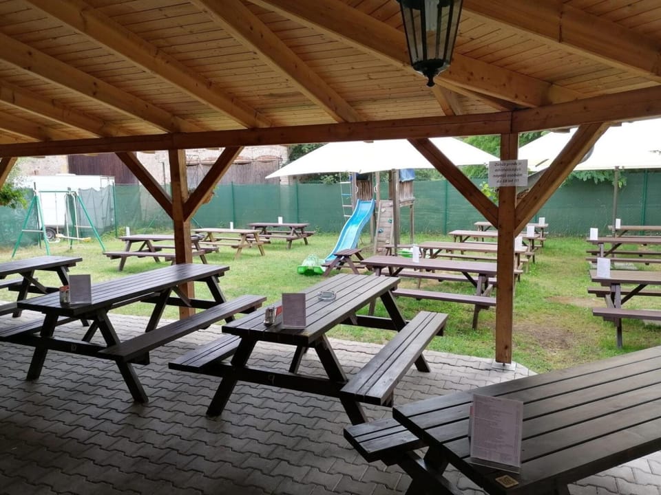 Kemp v areálu pivovaru Malý Janek s vlastním stanem Campground/ 
RV Resort in Czechia