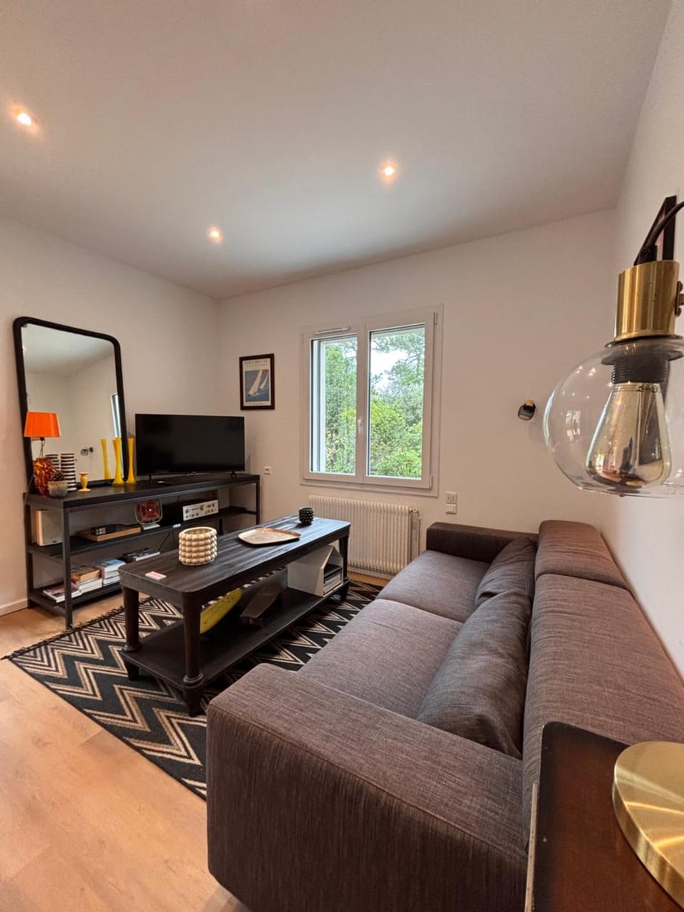 TV and multimedia, Living room, Seating area