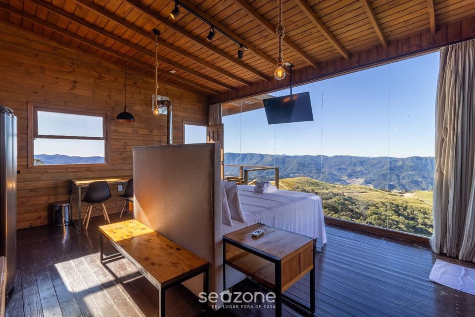 Bed, Mountain view