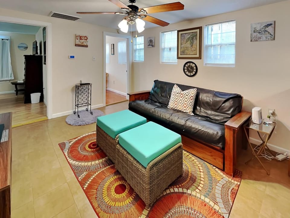 Sugar Shack Bungalow House in Galveston Island