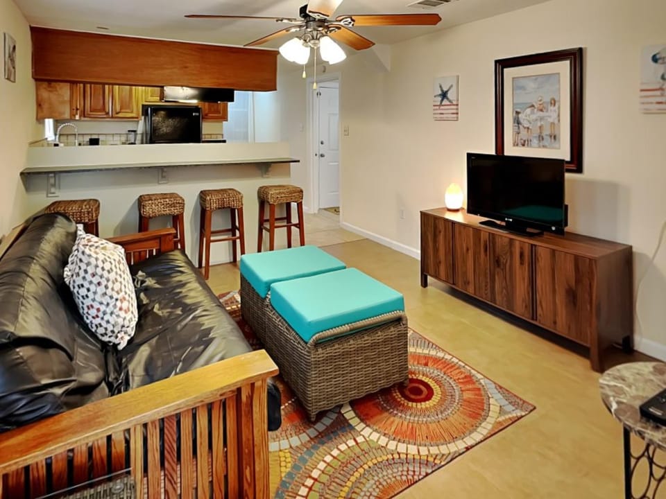 Sugar Shack Bungalow House in Galveston Island