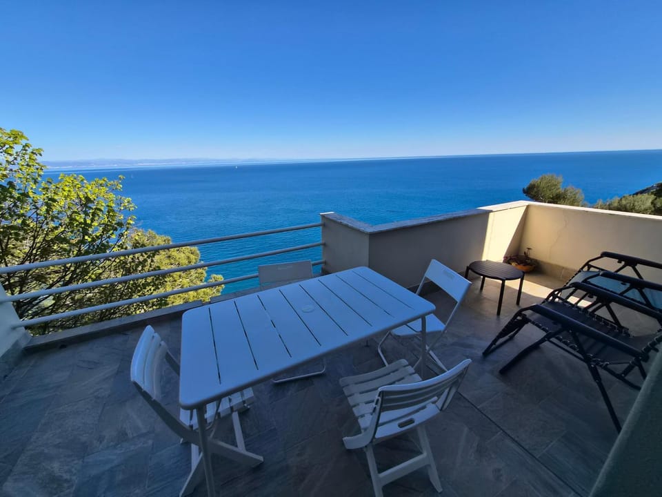 View (from property/room), Balcony/Terrace