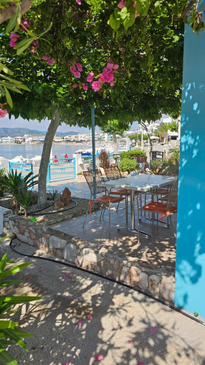 Property building, View (from property/room), View (from property/room), Balcony/Terrace, Balcony/Terrace, Sea view, Sea view