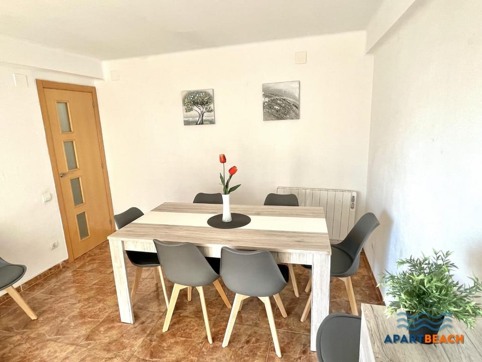 APARTBEACH NUEVO ALTAMIRA FRONT BEACH Apartment in La Pineda
