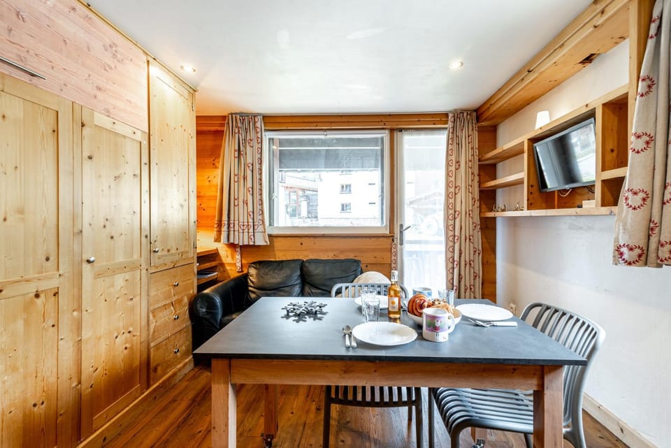 Le Nid Douillé du Crêt, parking et terrasse Apartment in Val dIsere