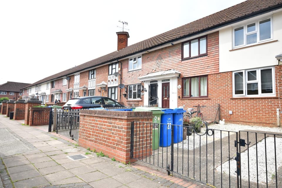 Property building, Neighbourhood, Street view, Location