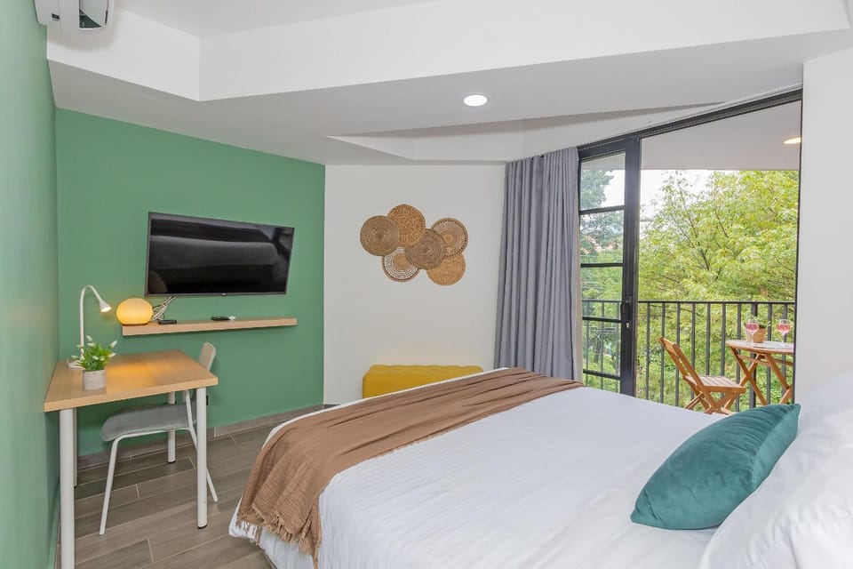 Bed, View (from property/room), Photo of the whole room, Bedroom