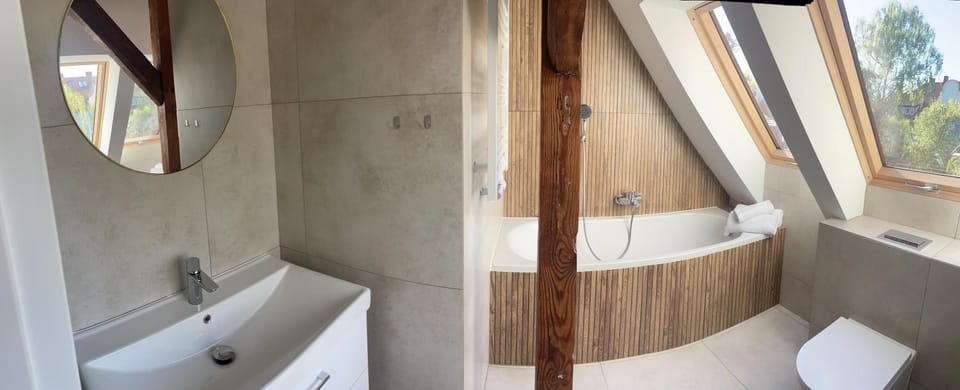 Shower, Bathroom, Bath, towels