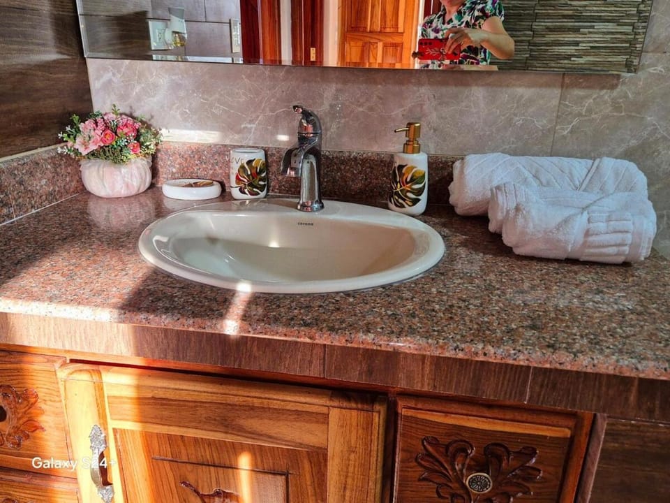 Bathroom, towels